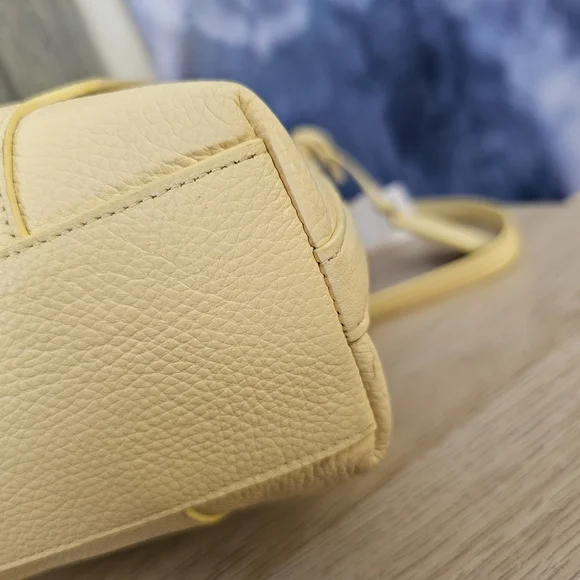 ✨COACH Scout Hobo Shoulder Bag (Like New)(Soft Yellow) - Picture 9 of 16